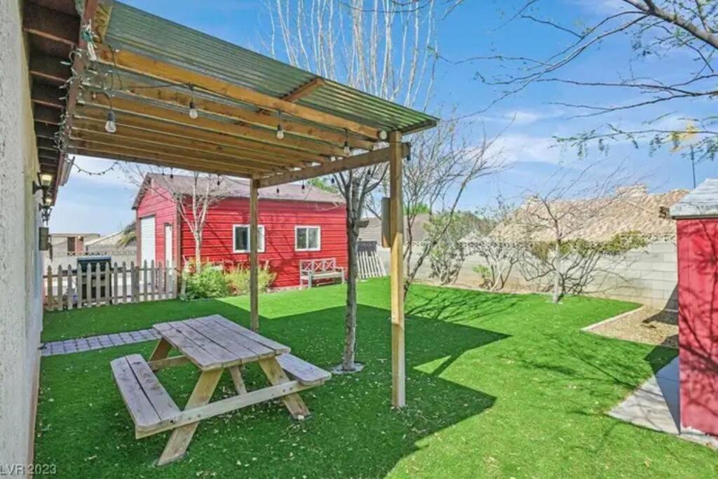 Villa Beautiful Oasis With Rv Or Boat Parking Henderson Esterno foto