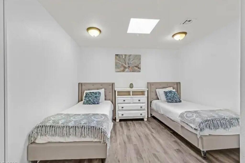 Villa Beautiful Oasis With Rv Or Boat Parking Henderson Esterno foto